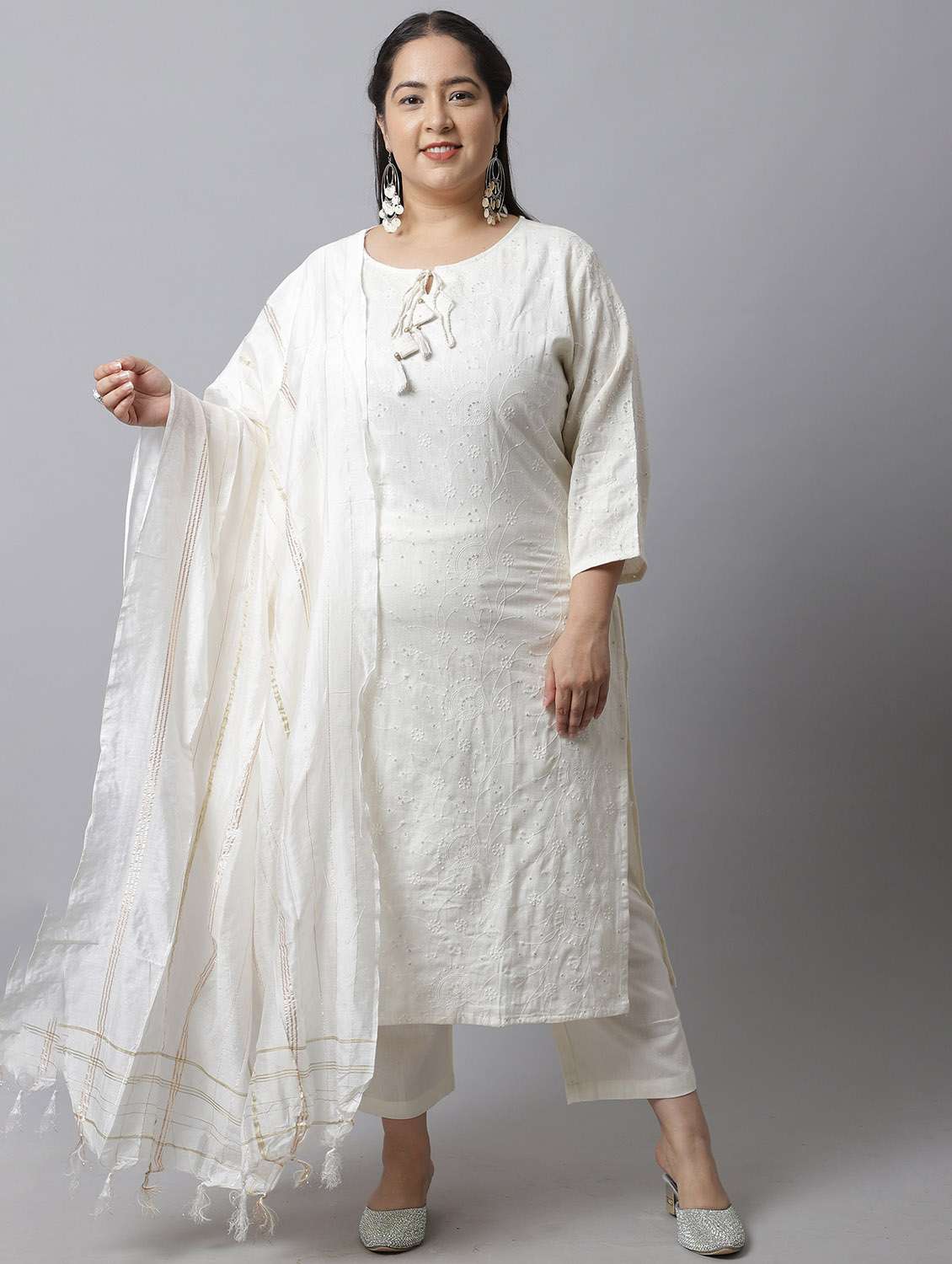 women embroidered kurta palazzo set with dupatta