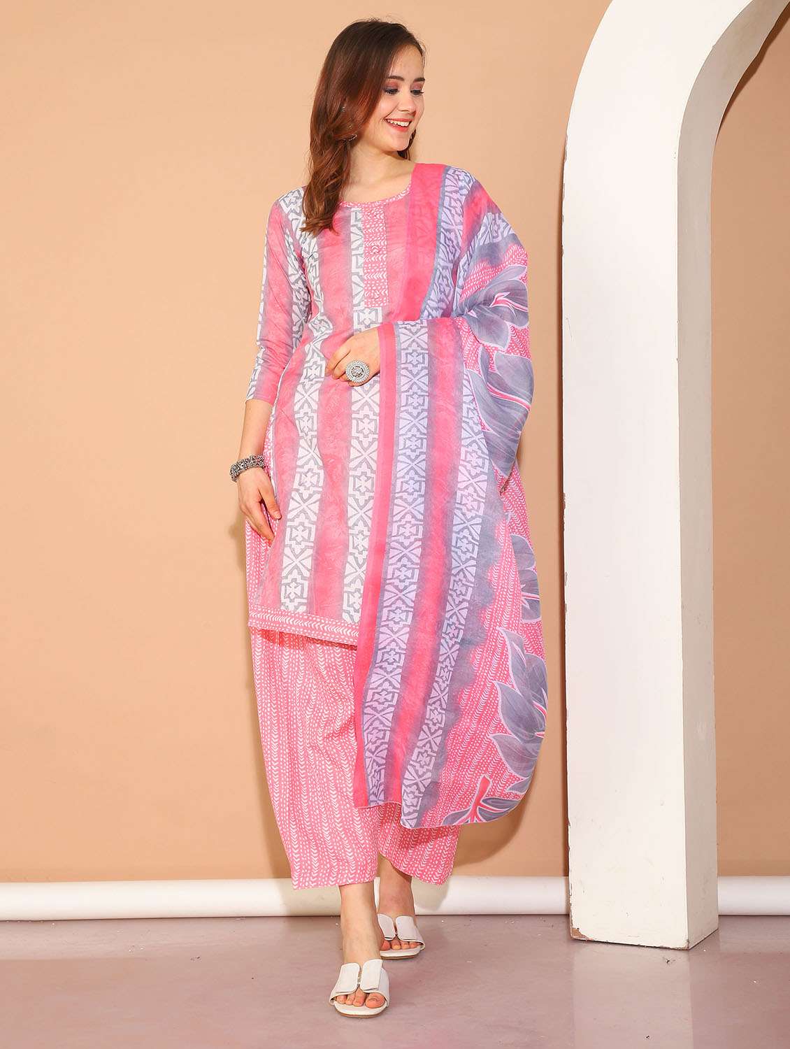 women printed kurta salwar set with dupatta