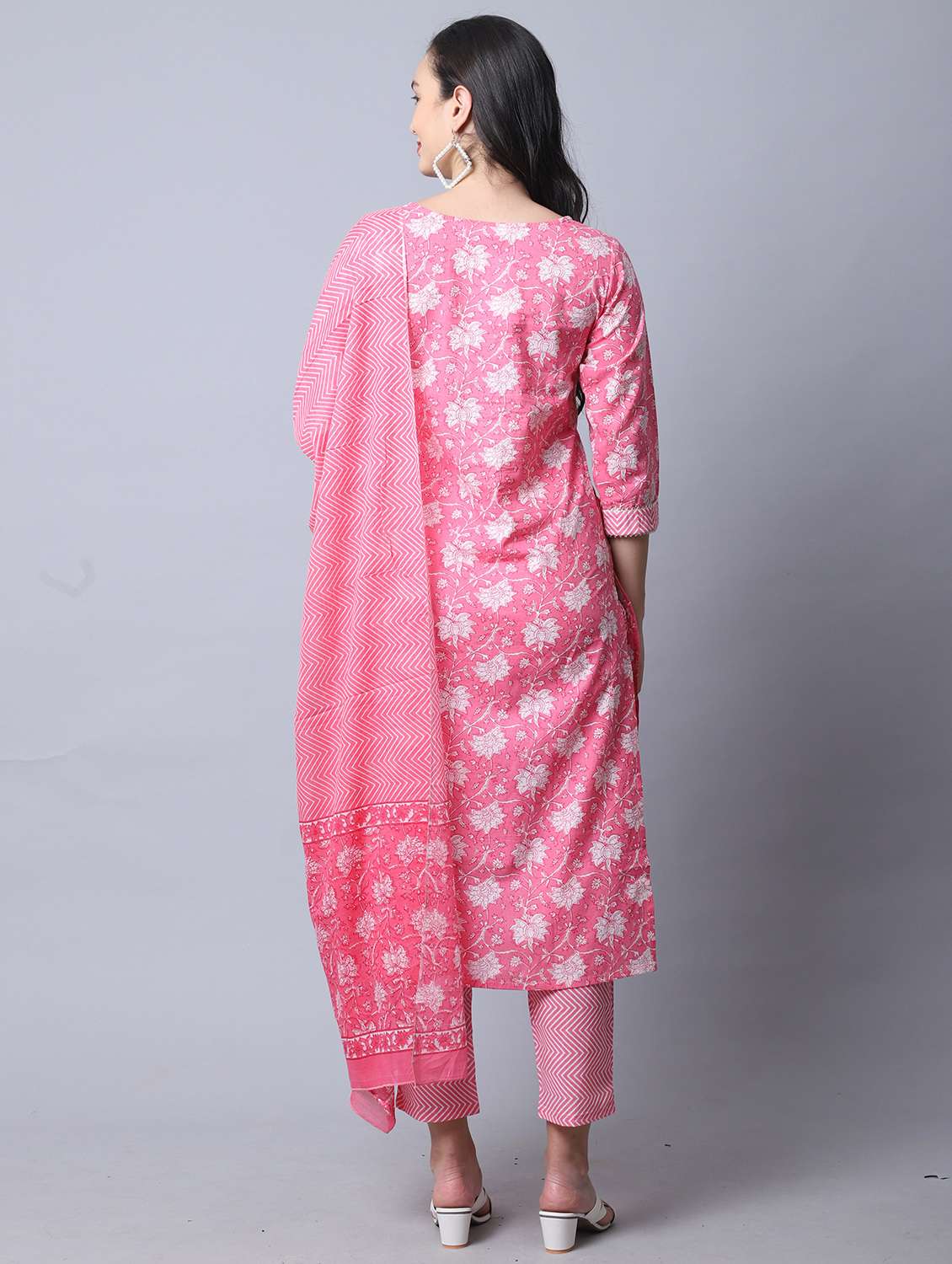women floral kurta pant set with dupatta - 21558591 - Standard Image - 3