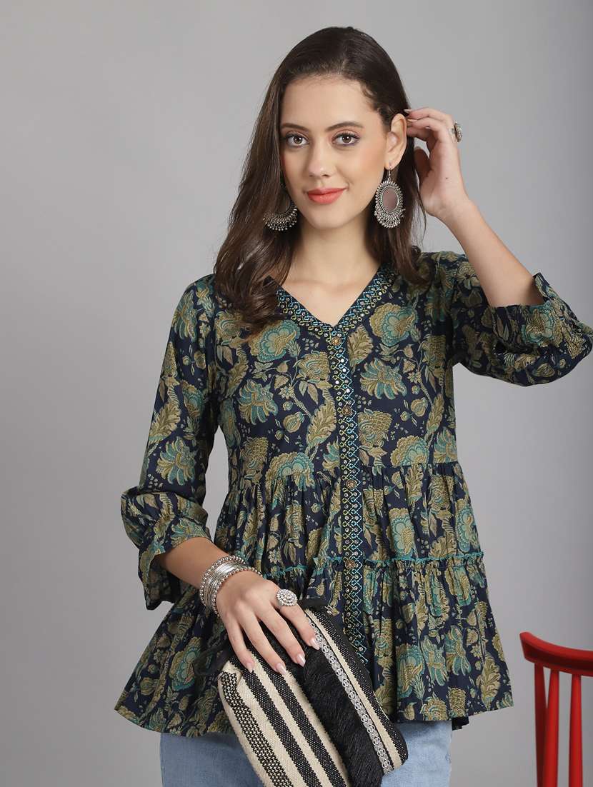 women floral v neck a-line top - 21558618 -  Zoom Image - 0