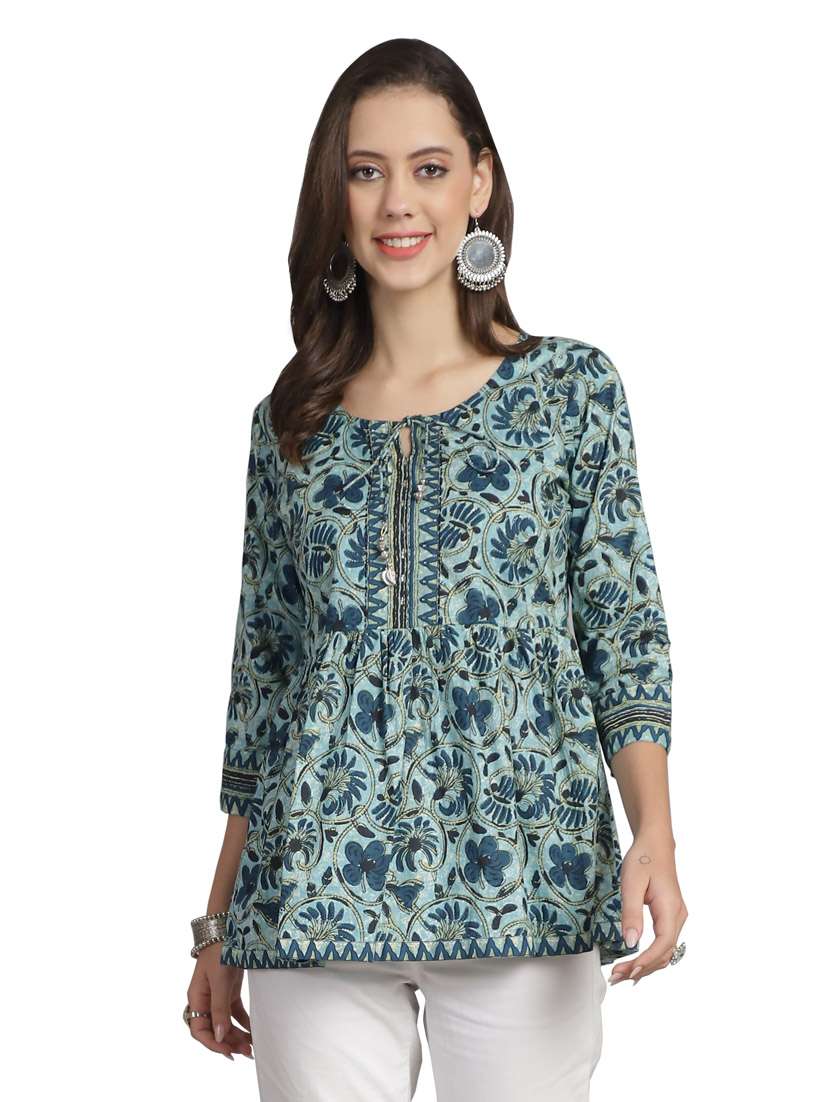 women floral three quarter sleeve top