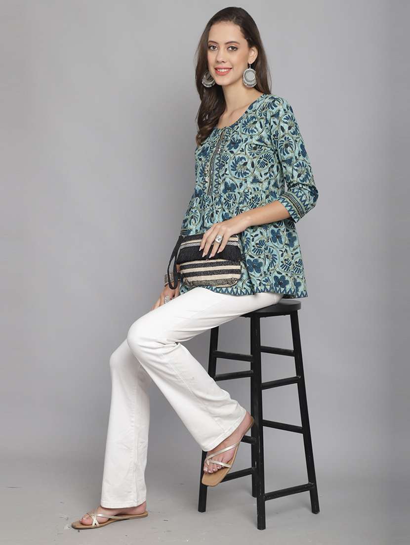 women floral three quarter sleeve top - 21558623 -  Standard Image - 3