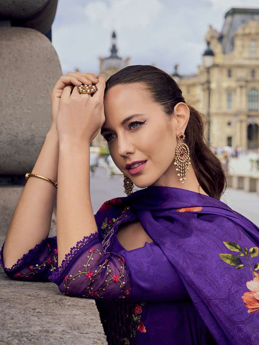 women three quarter sleeve kurta pant with dupatta set - 21558671 -  Standard Image - 5