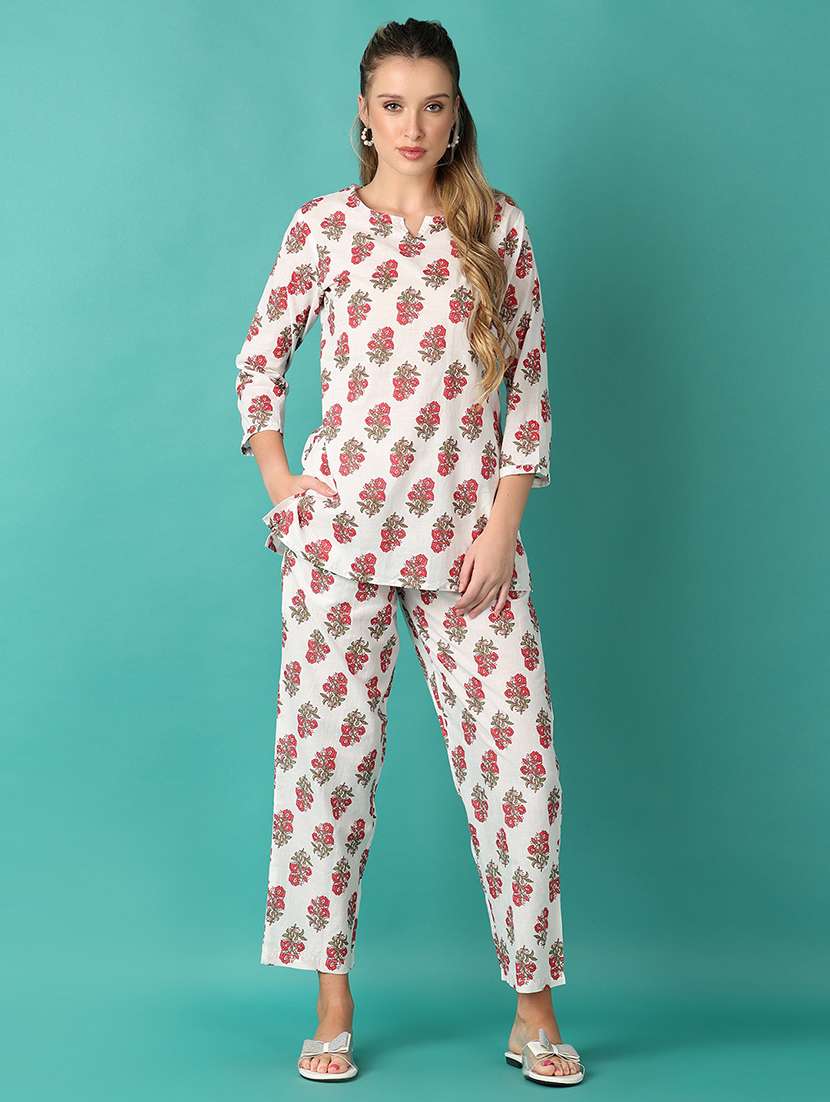 women floral notch neck co-ord set - 21558711 - Zoom Image - 0