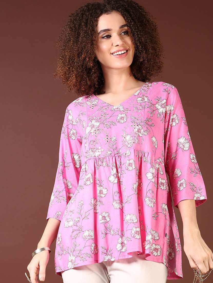 women pink floral printed flared top