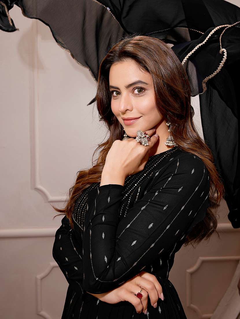 women black kurta palazzo set with dupatta - 21559136 -  Standard Image - 3