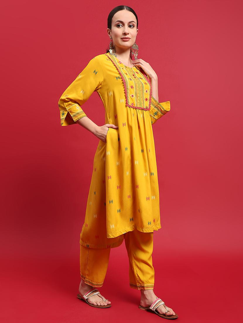 women printed three quarter sleeves kurta pant set - 21559471 - Standard Image - 3