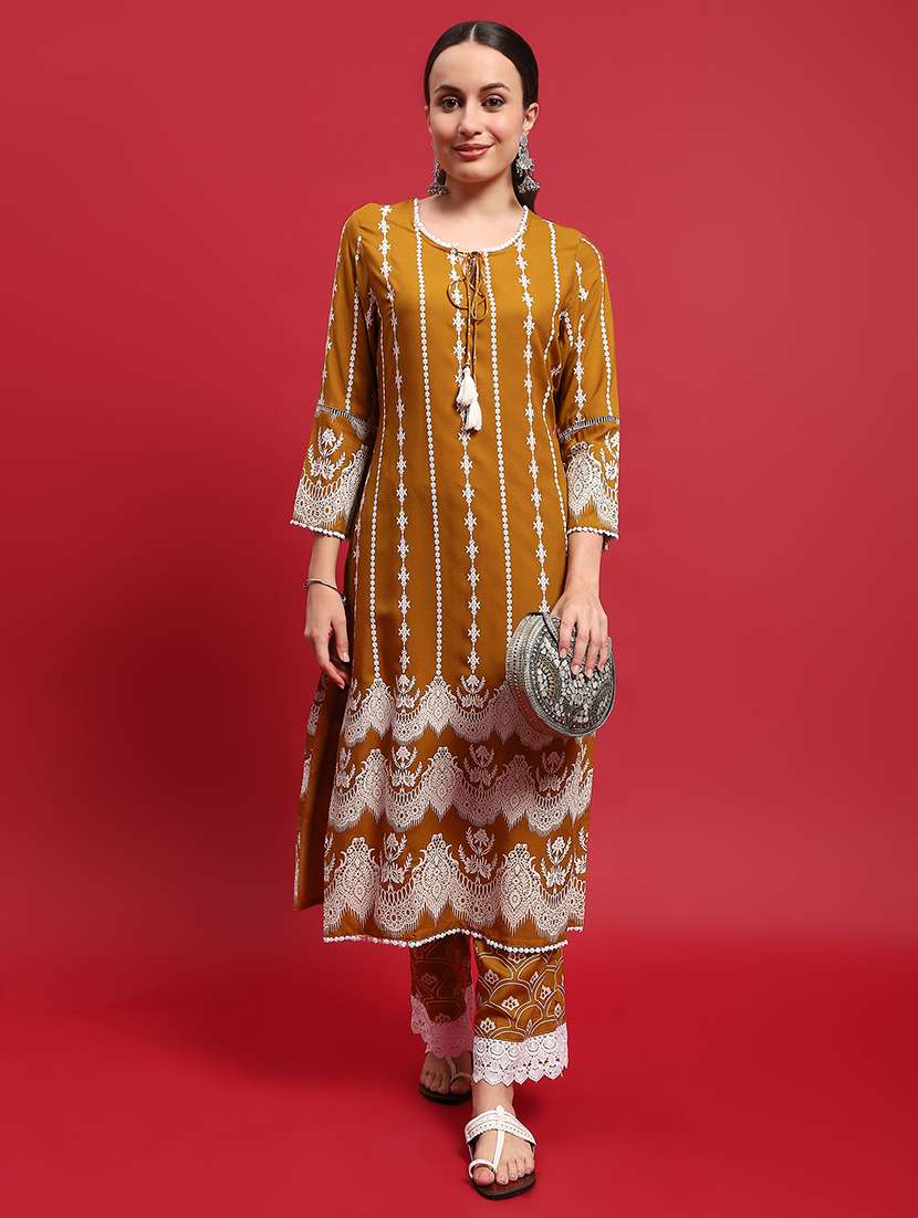 women printed three quarter sleeves kurta pant set - 21559477 -  Zoom Image - 0
