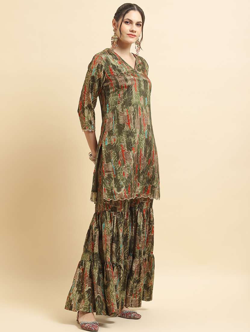 women printed kurta sharara with dupatta set - 21559607 -  Standard Image - 3