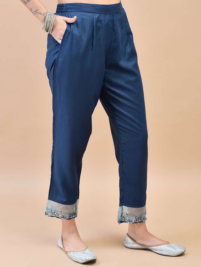 women three quarter sleeve kurta pant with dupatta set - 21559619 - Standard Image - 5