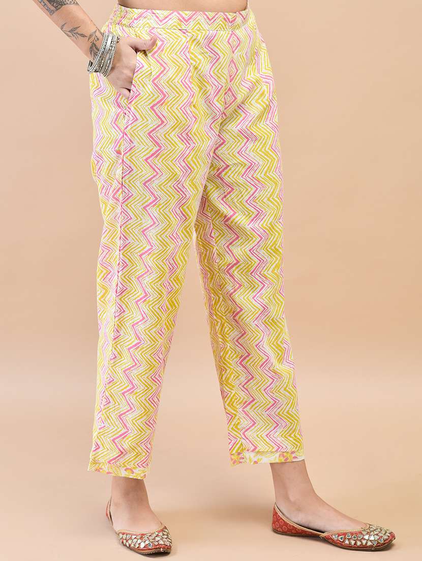 women three quarter sleeve kurta pant with dupatta set - 21559634 -  Standard Image - 5