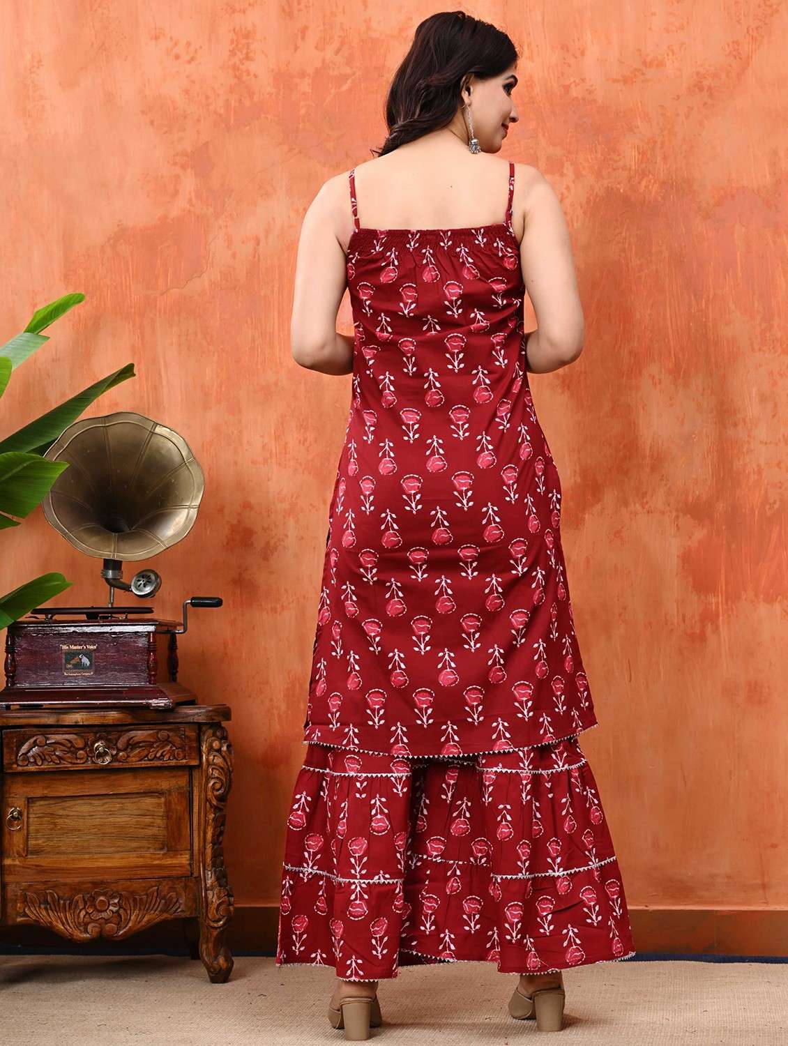 women printed sleeveless kurta sharara with dupatta set - 21559745 - Standard Image - 3