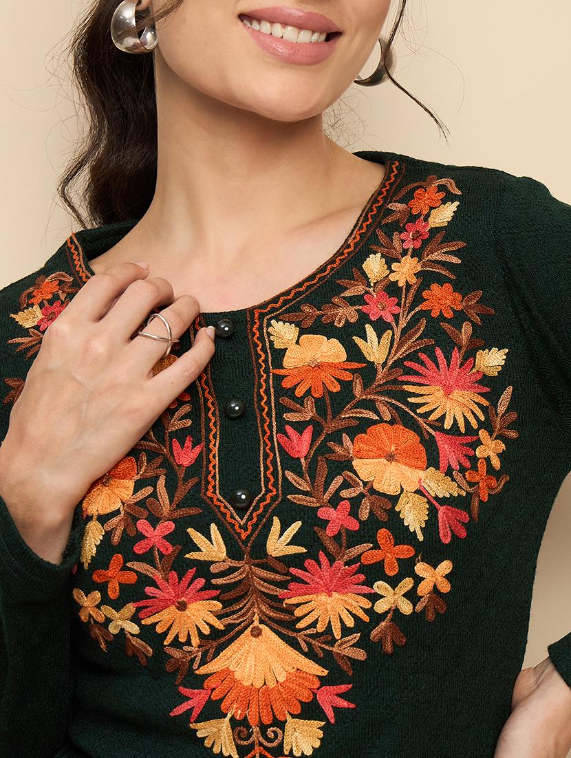women embroidered long sleeves kurti - 21560196 - Standard Image - 5