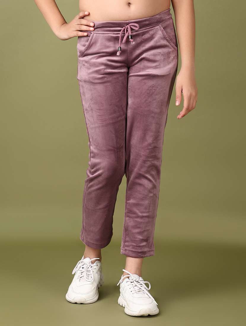 women solid mid rise track pant