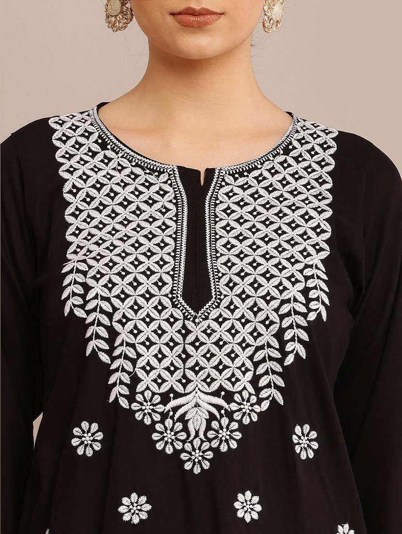 women embroidered three quarter sleeves straight kurti - 21561938 - Standard Image - 5