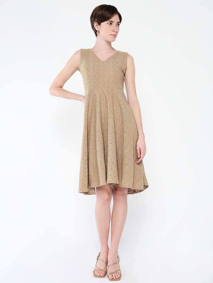women self design sleeveless a-line dress - 21562694 -  Zoom Image - 0