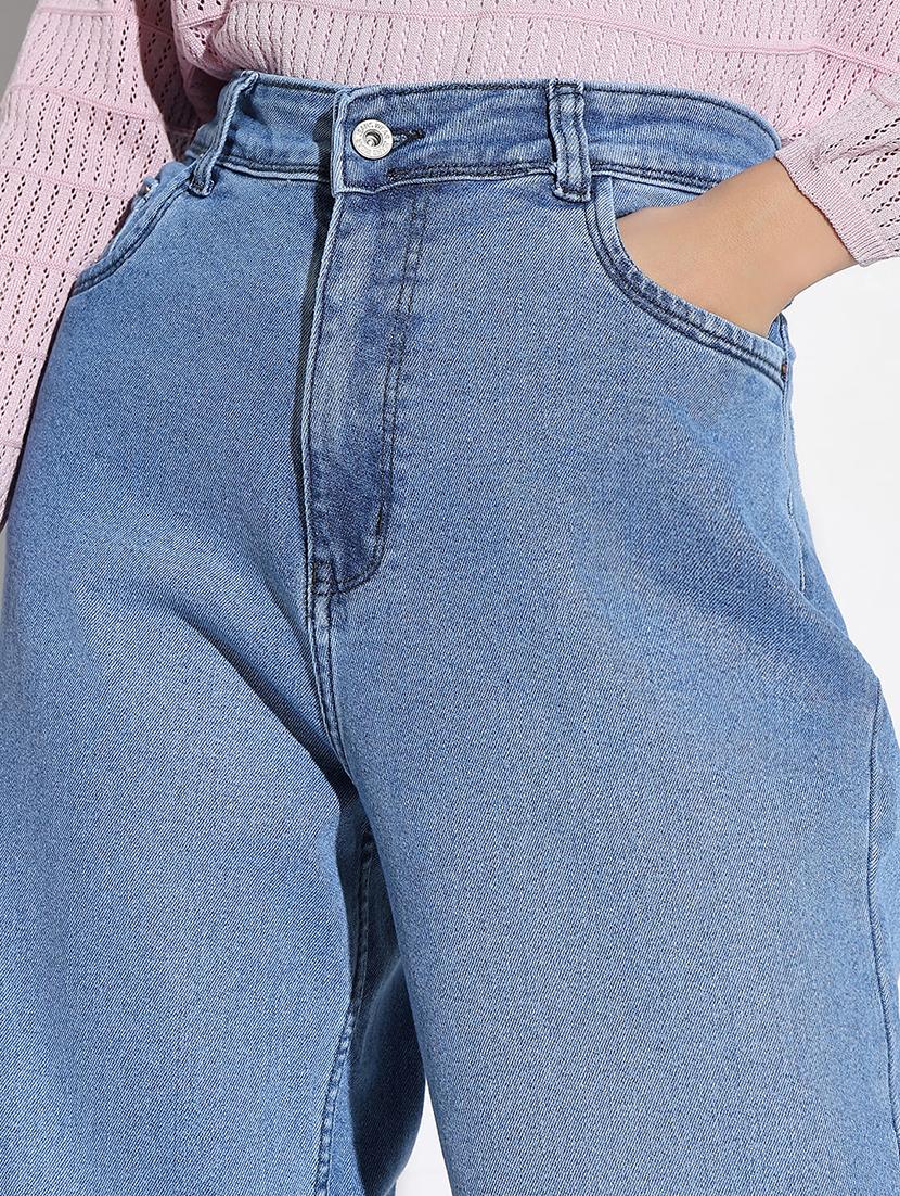 blue denim jeans - 21562709 - Standard Image - 5