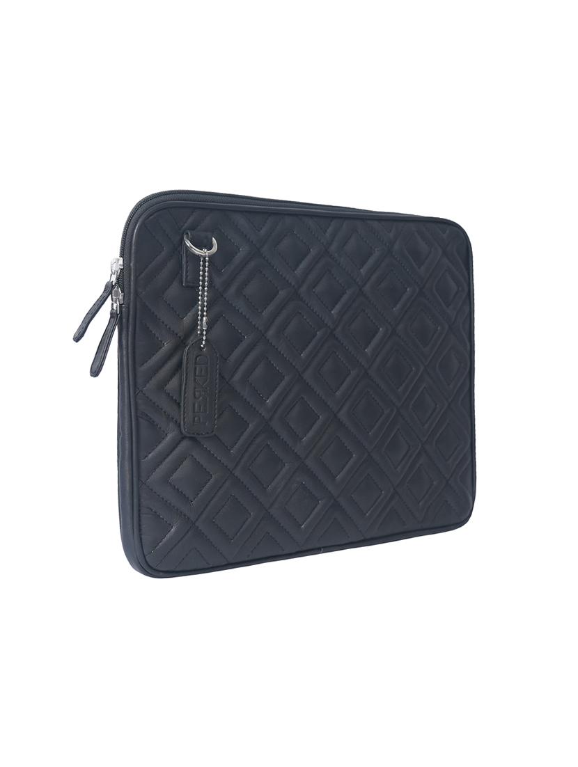 men black laptopbag - 21563211 - Standard Image - 3