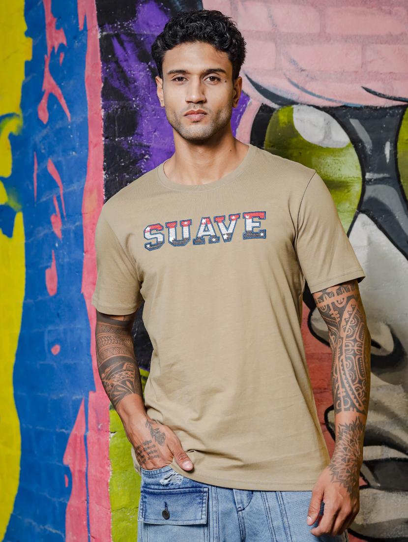 men round neck chest print t-shirt - 21563320 - Zoom Image - 0