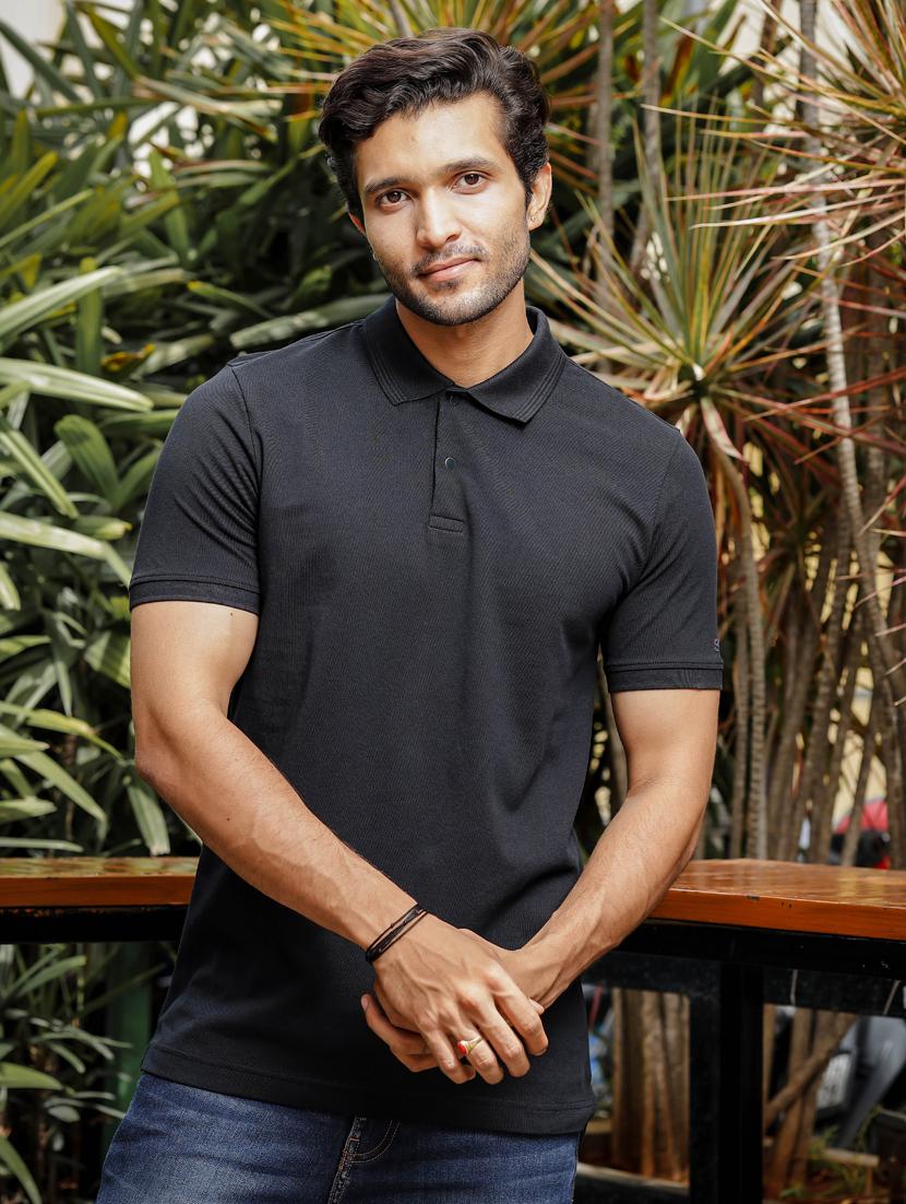men solid short sleeves polo t-shirt - 21563329 -  Zoom Image - 0