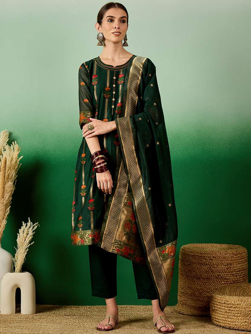 women self design three quarter sleeve suit set - 21563732 - Zoom Image - 0