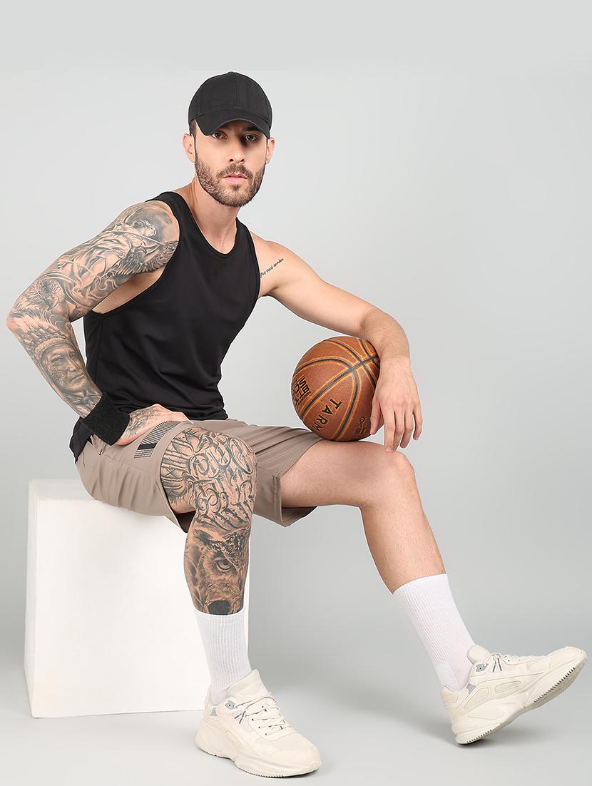 men solid regular fit shorts - 21564680 - Standard Image - 3