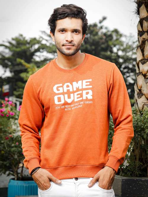 men round neck typographic sweatshirt - 21566936 -  Standard Image - 0