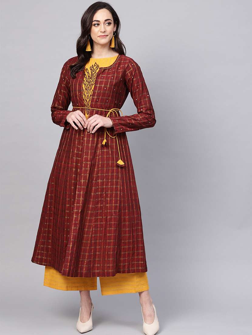 women maroon round neck kurta palazzo set