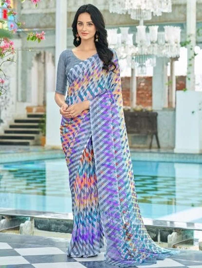 women geometric printed saree 