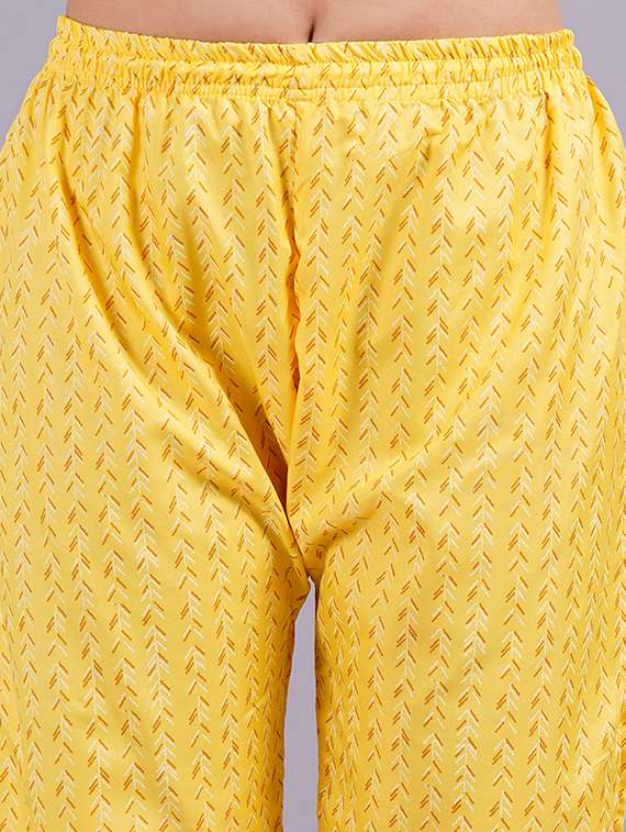 women three quarter sleeve kurta pant with dupatta set - 21568090 - Standard Image - 5