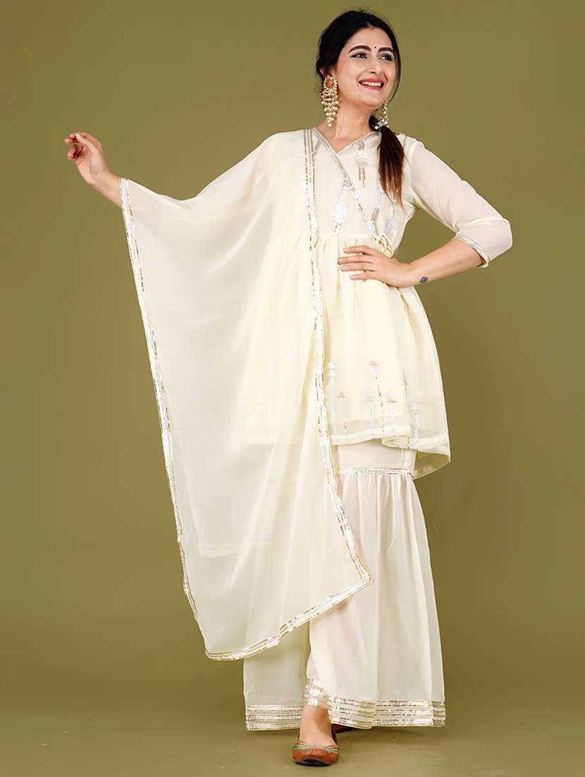 women cream kurta sharara set with dupatta