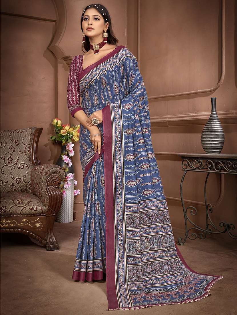 women block printed pure cotton saree with blouse - 21568944 - Zoom Image - 0