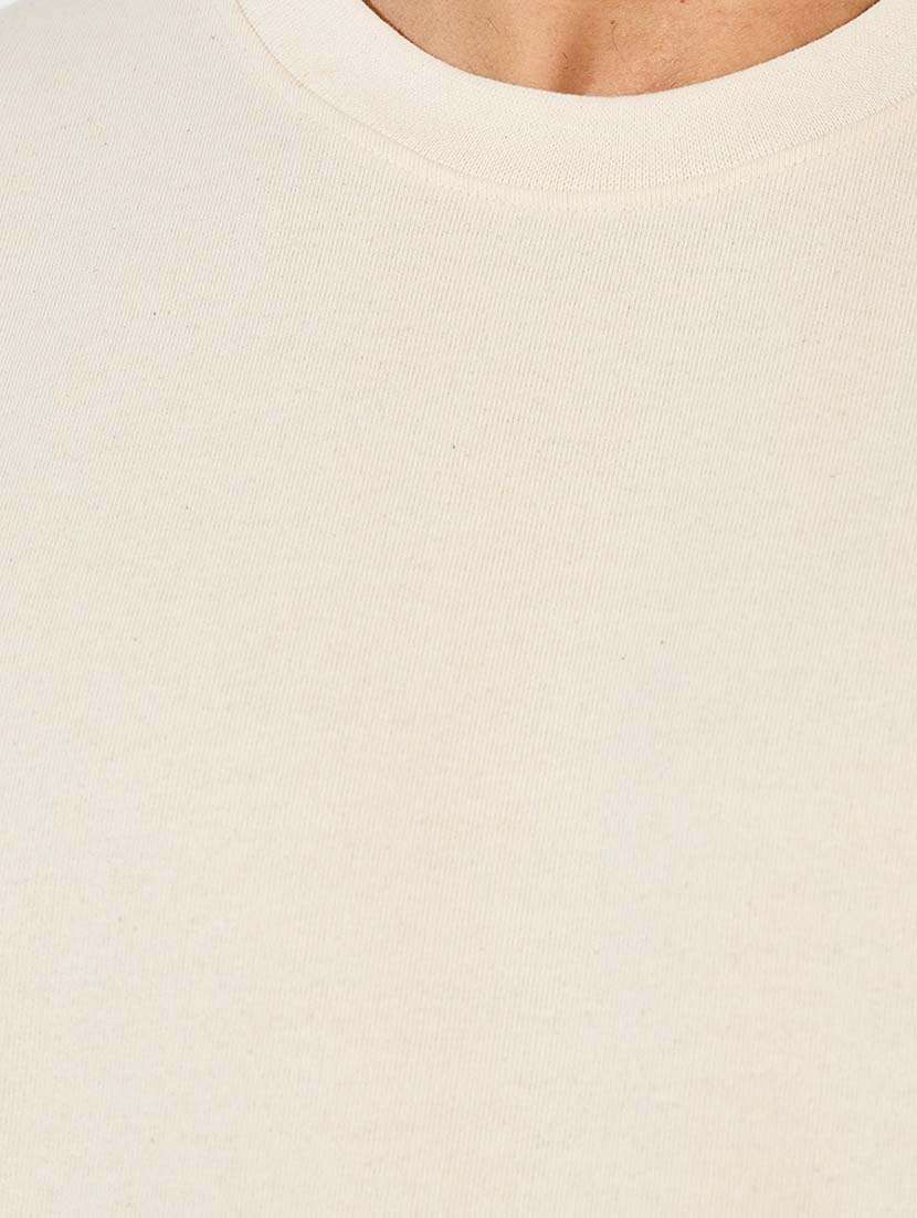 men round neck oversized t-shirt - 21569218 -  Standard Image - 3