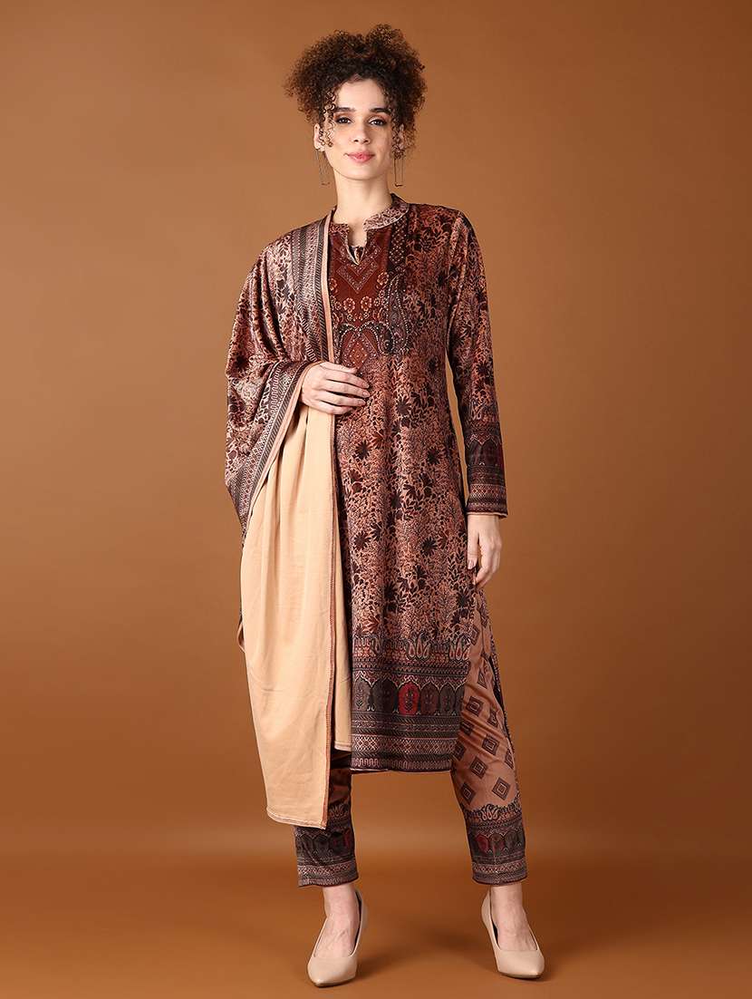 women floral kurta pant set with dupatta