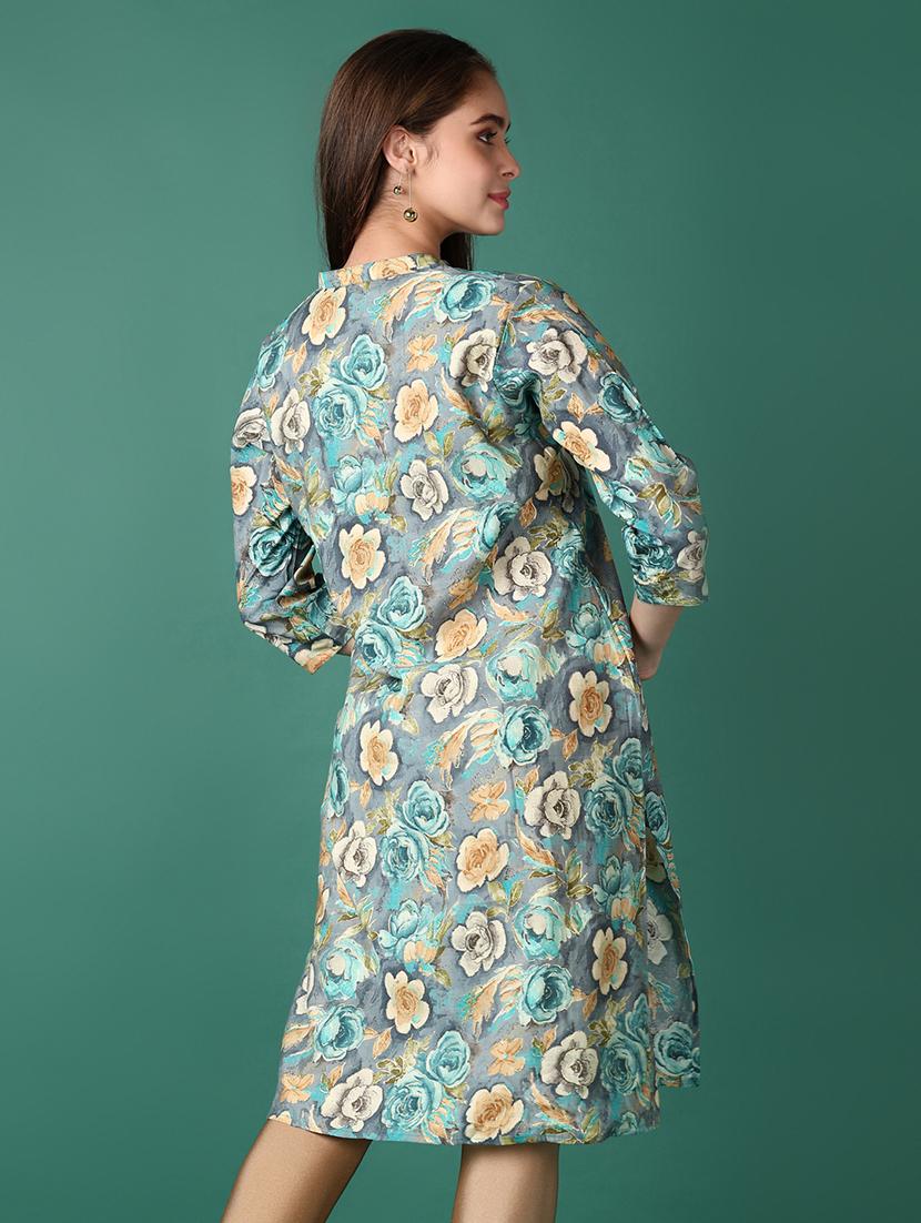 women floral three quarter sleeve straight kurta - 21570674 - Standard Image - 3