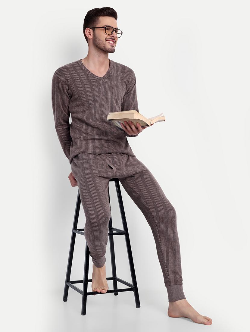 men solid long sleeve v neck thermal top - 21571985 - Zoom Image - 0