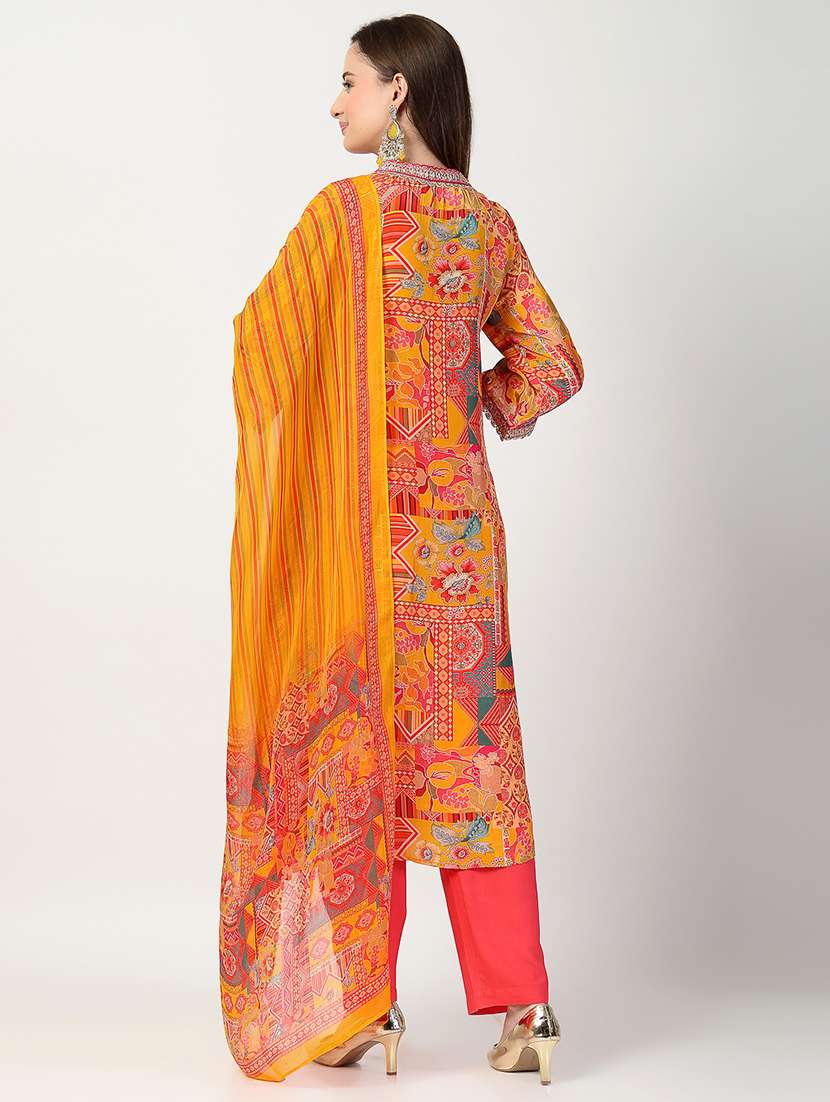 women printed kurta pant set with dupatta - 21572048 - Standard Image - 3