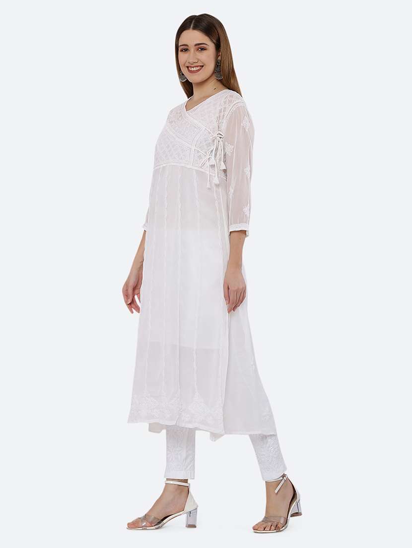 women chikankari overlap neck kurta - 21572105 -  Standard Image - 3