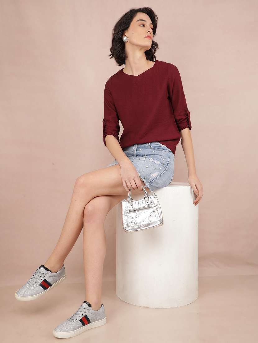women solid v neck regular top - 21573788 - Standard Image - 5