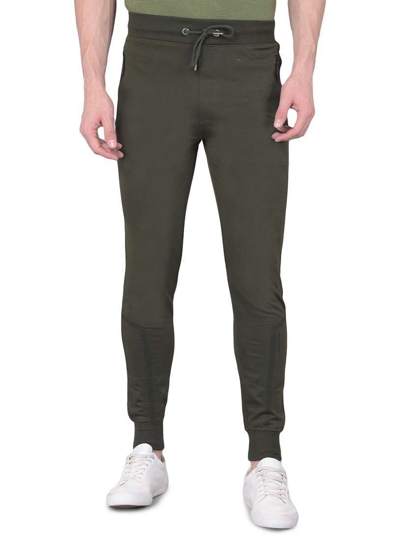 men olive solid jogger