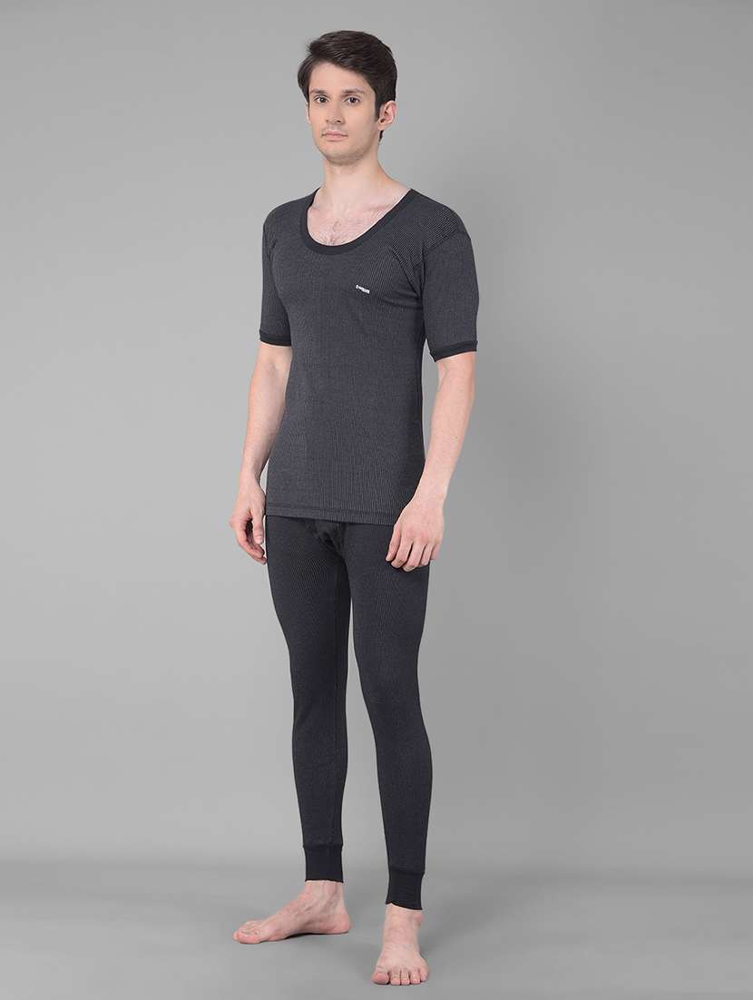 men pack of 2 solid scoop neck half sleeve thermal top - 21578067 -  Standard Image - 3