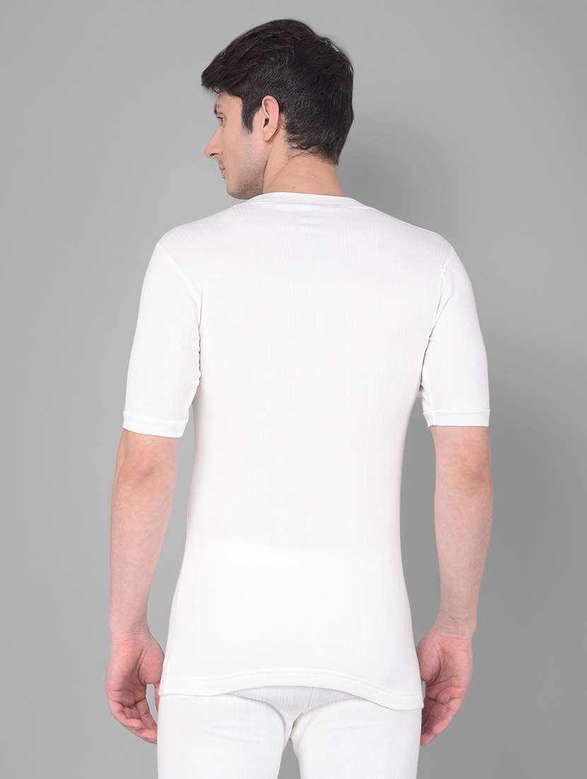 men solid v neck half sleeve thermal top - 21578072 -  Standard Image - 3