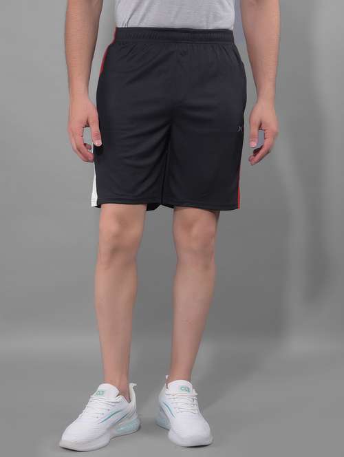 men color block regular fit shorts - 21578361 -  Standard Image - 0