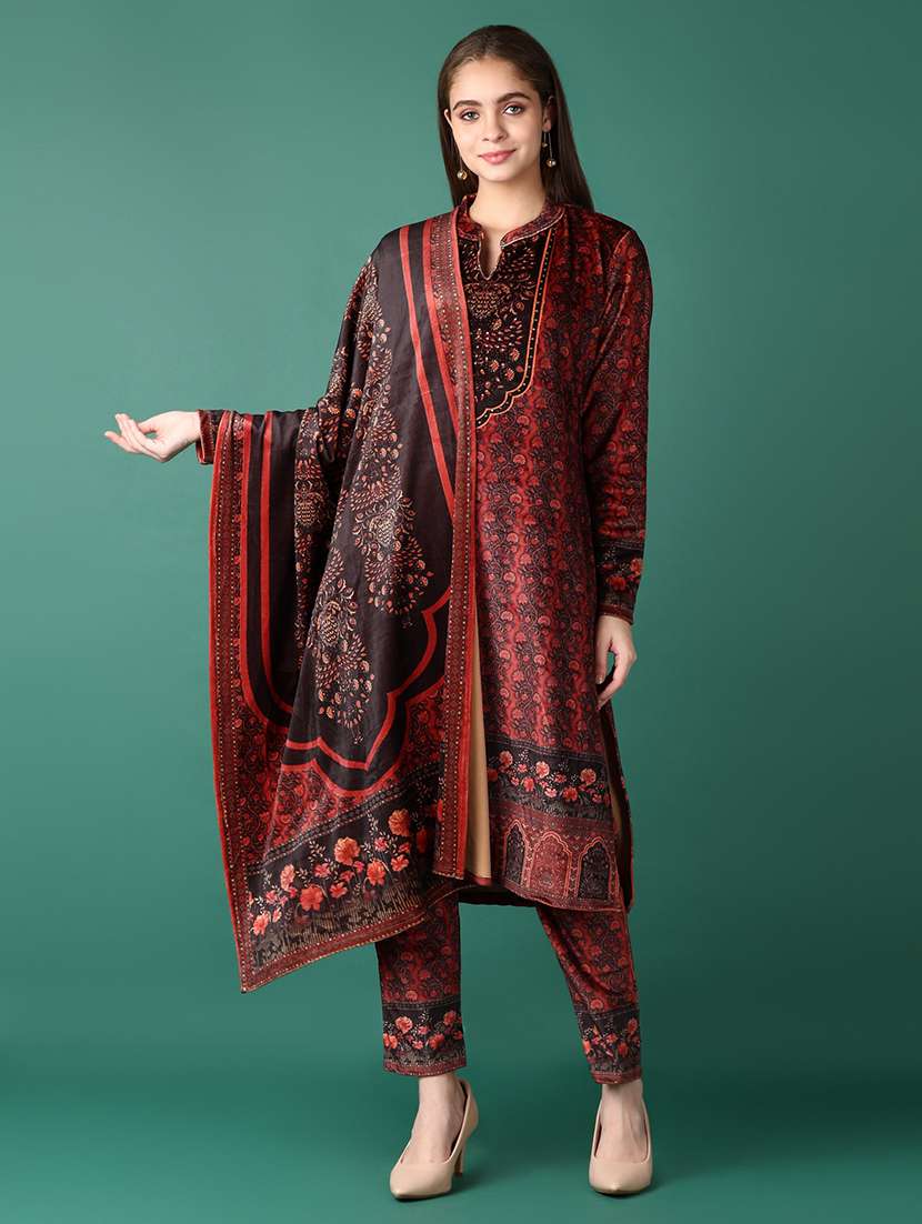 women floral kurta pant set with dupatta