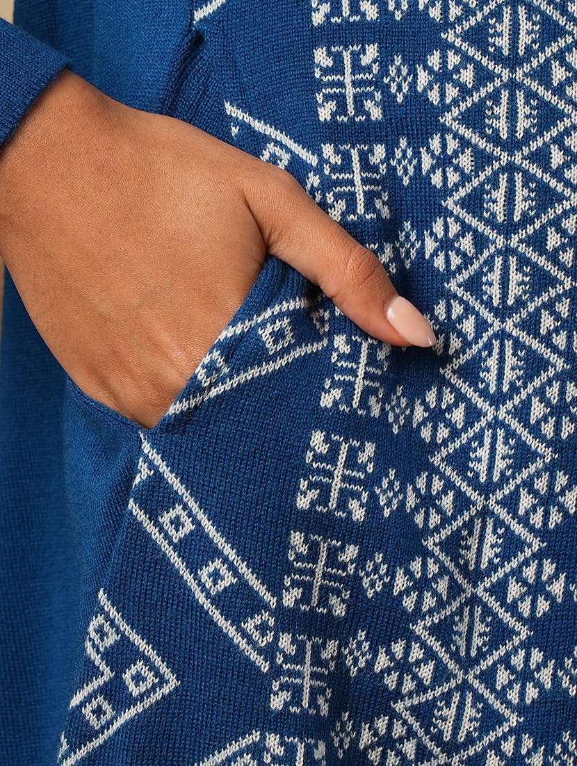 globus women blue round neck full sleeves placement weave knitted loose fit calf length winter wear kurta - 21579866 -  Standard Image - 5