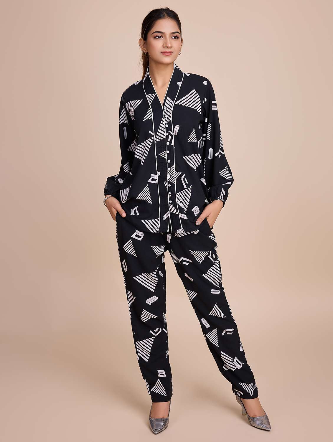 women printed long sleeves top & trouser co-ord set - 21579884 - Zoom Image - 0