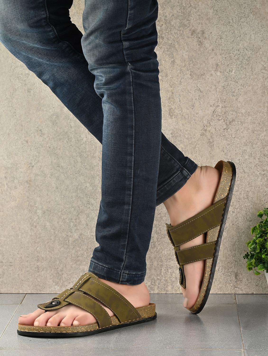 men solid slip on sandal - 21580787 - Standard Image - 5