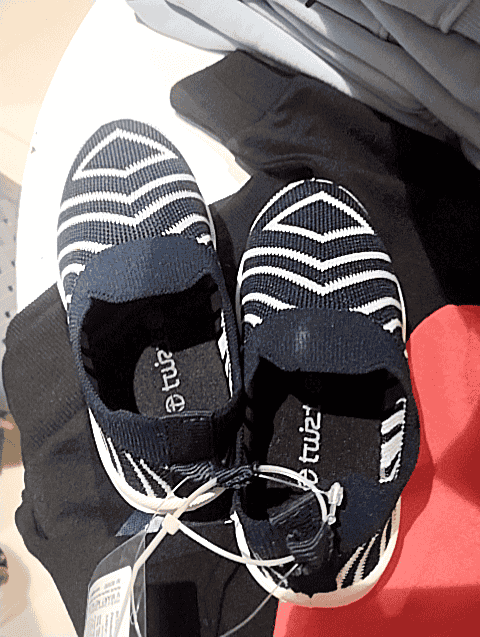 navy blue knitted casual shoes - 21580917 - Zoom Image - 0