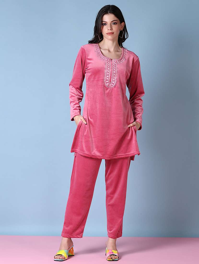 women pink embroidered kurta pant set