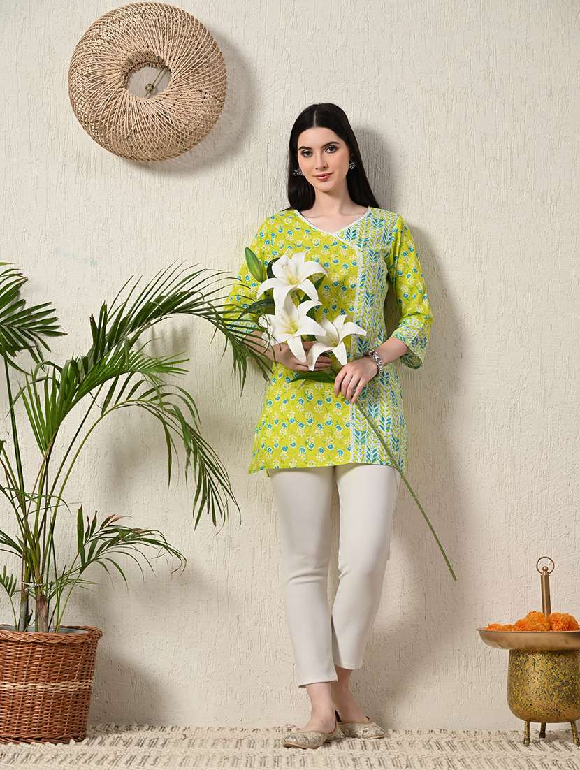 women three quarter sleeve angrakha kurti - 21581187 - Standard Image - 3